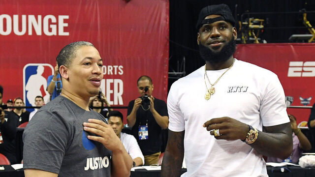 LAS VEGAS, NV - JULY 15: Head coach Tyronn Lue (L) of the Cleveland Cavaliers talks with LeBron James of the Los Angeles Lakers after a quarterfinal game of the 2018 NBA Summer League between the Lakers and the Detroit Pistons at the Thomas & Mack Center on July 15, 2018 in Las Vegas, Nevada.