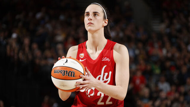 PORTLAND, OR - JULY 31: Caitlin Clark #22 of the Indiana Fever shoots a free throw during the game against the Portland Fire on July 31, 2026 at Moda Center in Portland, Oregon. Mandatory Copyright Notice: Copyright 2026 NBAE