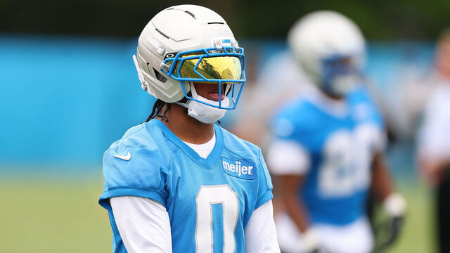 ALLEN PARK, MICHIGAN - JUNE 17: Jahmyr Gibbs #0 of the Detroit Lions works out at mandatory minicamp at Detroit Lions Meijer Performance Center on June 17, 2026 in Allen Park, Michigan.