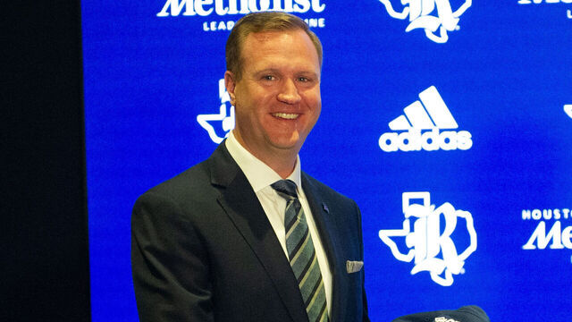 HOUSTON, TEXAS - AUGUST 15: Tommy McClelland and Rice University President Reginald DesRoches, right, share a photo opportunity during a press conference announcing McClelland as Rice Universitys next director of athletics Tuesday, Aug. 15, 2023. (Kirk Sides/Houston Chronicle via Getty Images)