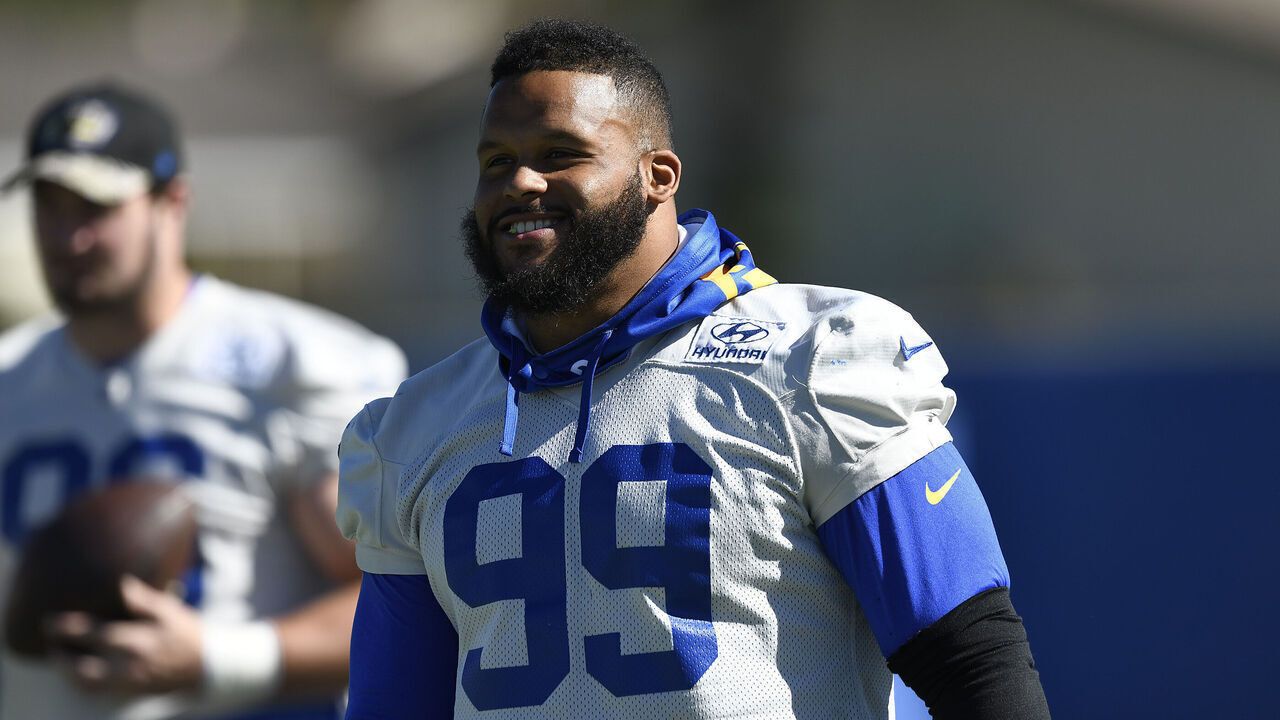 THOUSAND OAKS, CALIFORNIA - FEBRUARY 11: Aaron Donald #99 of the Los Angeles Rams during practice in preparation for Super Bowl LVI at California Lutheran University on February 11, 2022 in Thousand Oaks, California. The Rams will play against the Cincinnati Bengals in Super Bowl LVI on February 13.