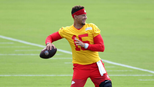 ST JOSEPH, MISSOURI - JULY 26: Quarterback Patrick Mahomes #15 participates during Kansas City Chiefs Training Camp at Missouri Western State University on July 25, 2026 in St Joseph, Missouri.