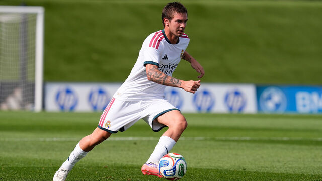 VALDEBEBAS, SPAIN - JULY 28: Franco Mastantuono of Real Madrid CF passes the ball during the Real Madrid training session held in collaboration with CD Leganes at Alfredo Di Stefano stadium on July 28, 2026, in Valdebebas, Madrid, Spain.