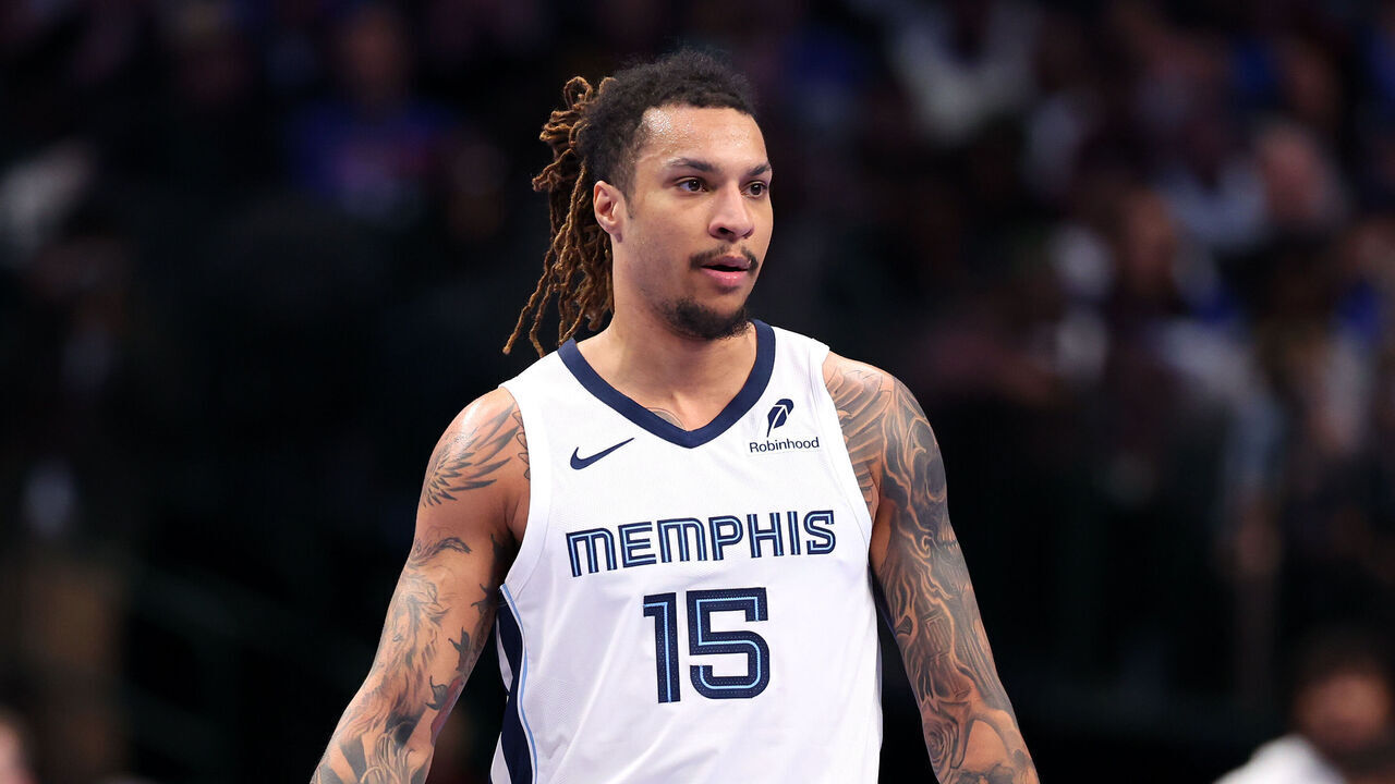 DALLAS, TEXAS - DECEMBER 03: Brandon Clarke #15 of the Memphis Grizzlies looks on during the second half of an Emirates NBA Cup game \D at American Airlines Center on December 03, 2024 in Dallas, Texas. NOTE TO USER: User expressly acknowledges and agrees that, by downloading and/or using this photograph, user is consenting to the terms and conditions of the Getty Images License Agreement.