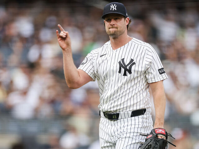 Cole outduels Sale as Yankees beat Braves