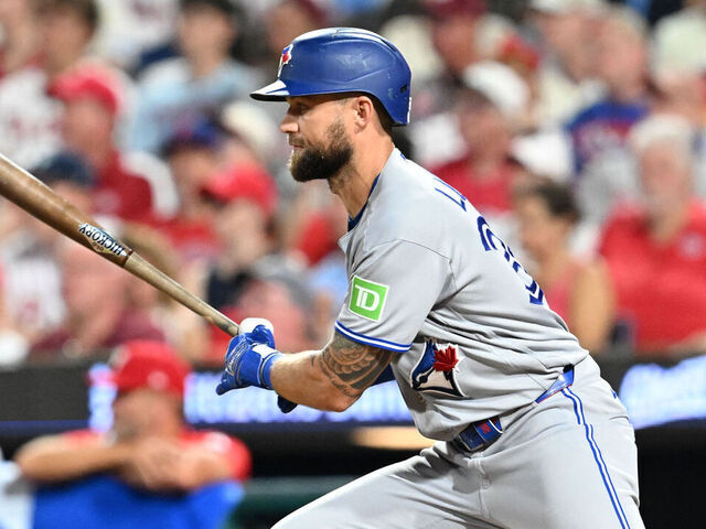 Jays secure 4th straight series win by beating Phillies in