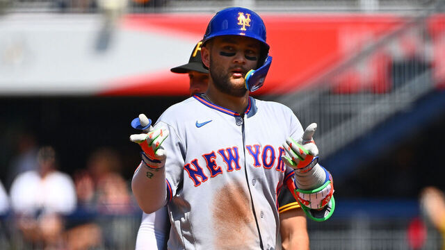PITTSBURGH, PENNSYLVANIA - AUGUST 9: Bo Bichette #19 of the New York Mets celebrates after hitting a three-run RBI double in the fourth inning during the game against the Pittsburgh Pirates at PNC Park on August 9, 2026 in Pittsburgh, Pennsylvania.