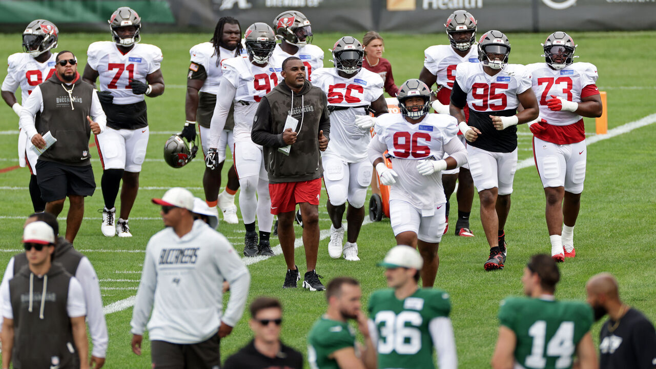 FLORHAM PARK, NEW JERSEY - AUGUST 11: Josiah Green #96 of the Tampa Bay Buccaneers during a joint practice between the Tampa Bay Buccaneers and New York Jets at Atlantic Health Jets Training Center on August 11, 2026 in Florham Park, New Jersey.