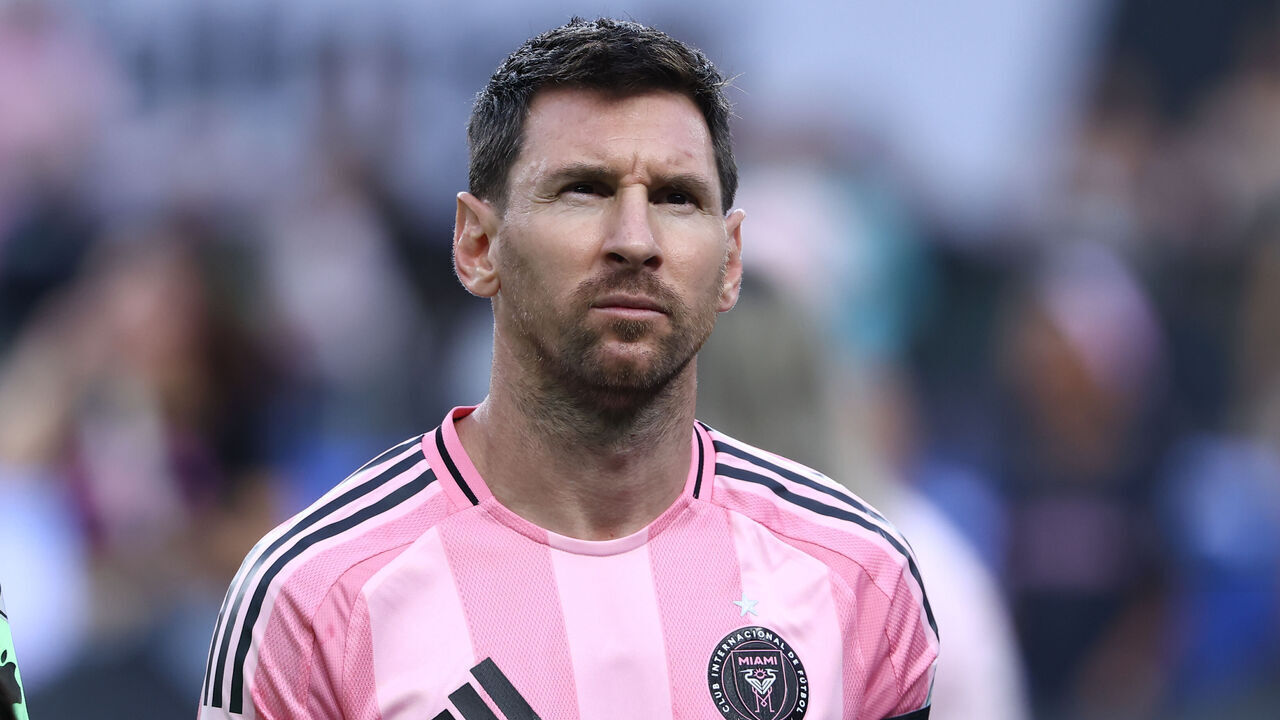 MIAMI, FL - AUGUST 05: Inter Miami CF offense Leo Messi (10) stands for the national enthem before the Leagues Cup match between Inter Miami and Athletico de San Luis on Wednesday, August 5, 2026 at Nu Stadium in Miami, FL.