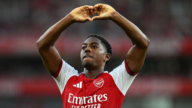 LONDON, ENGLAND - AUGUST 12: Myles Lewis-Skelly celebrates scoring the Arsenal goal during the pre-season friendly match between Arsenal FC and Como Calcio at Emirates Stadium on August 12, 2026 in London, England.