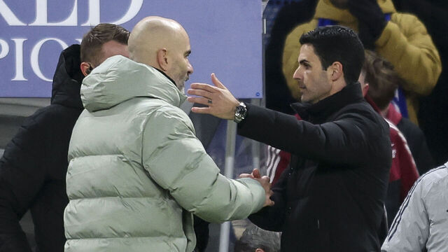 LONDON, ENGLAND - NOVEMBER 30: Head Coaches Enzo Maresca of Chelsea and Mikel Arteta of Arsenal at the end of their sides 1-1 draw during the Premier League match between Chelsea and Arsenal at Stamford Bridge on November 30, 2025 in London, England.