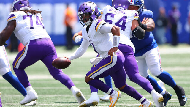 EAST RUTHERFORD, NJ - AUGUST 15: Kyler Murray #1 of the Minnesota Vikings hands off during the pre-season game against the New York Giants on August 15, 2026 at MetLife Stadium in East Rutherford, New Jersey.