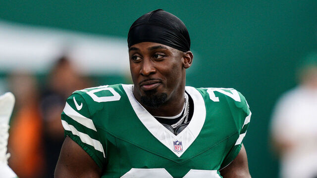 EAST RUTHERFORD, NEW JERSEY - AUGUST 14: Breece Hall #20 of the New York Jets looks on prior to the game against the Tampa Bay Buccaneers at MetLife Stadium on August 14, 2026 in East Rutherford, New Jersey.