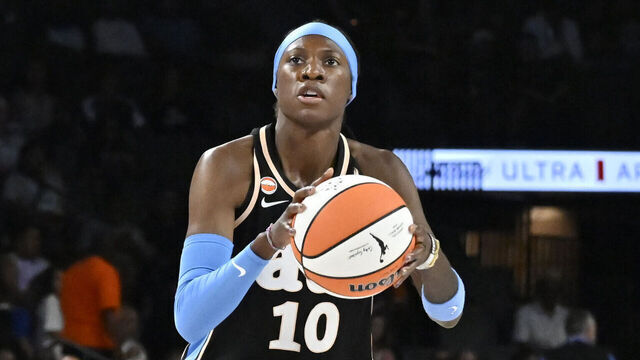 LAS VEGAS, NV - AUGUST 18: Rhyne Howard #10 of the Atlanta Dream shoots a three point basket during the game against the Las Vegas Aces on August 18, 2026 at Michelob ULTRA Arena in Las Vegas, Nevada. Mandatory Copyright Notice: Copyright 2026 NBAE