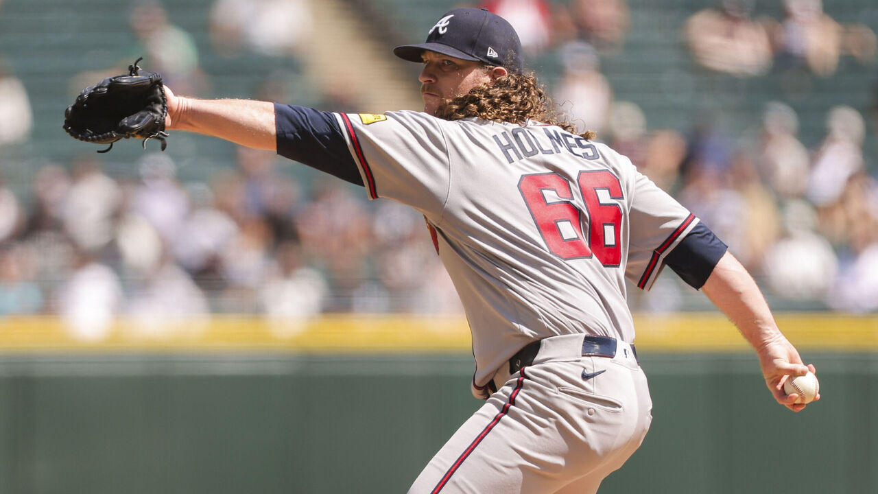 CHICAGO, IL - AUGUST 20: Grant Holmes #66 of the Atlanta Braves pitches during the game between the Atlanta Braves and the Chicago White Sox at Rate Field on Thursday, August 20, 2026 in Chicago, Illinois.