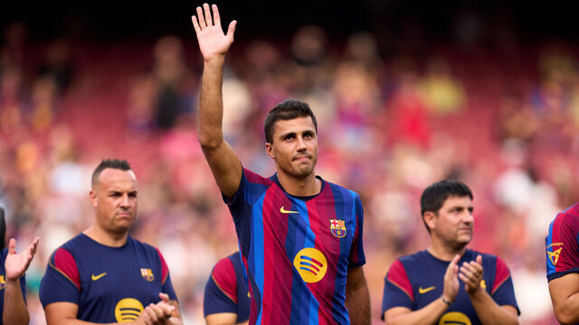 BARCELONA, SPAIN - AUGUST 19: Rodri of FC Barcelona acknowledges the fans as he is introduced before the Joan Gamper Trophy between FC Barcelona and Al Ahly SC at Spotify Camp Nou on August 19, 2026 in Barcelona, Spain.