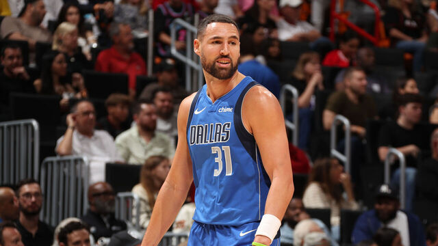 MIAMI, FL - NOVEMBER 24: Klay Thompson #31 of the Dallas Mavericks looks on during the game against the Miami Heat on November 24, 2025 at Kaseya Center in Miami, Florida. Mandatory Copyright Notice: Copyright 2025 NBAE