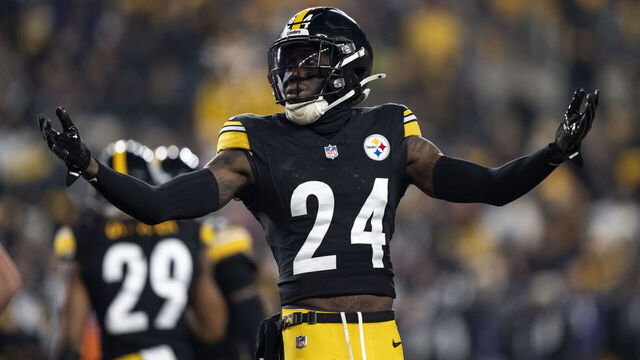 PITTSBURGH, PENNSYLVANIA - JANUARY 4: Joey Porter Jr. #24 of the Pittsburgh Steelers reacts during an NFL football game against the Baltimore Ravens at Acrisure Stadium on January 04, 2026 in Pittsburgh, Pennsylvania.