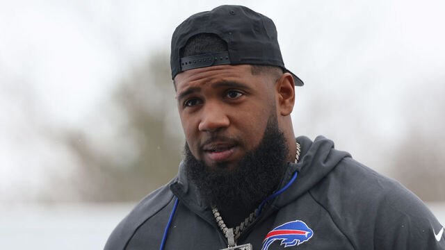 ORCHARD PARK, NEW YORK - JANUARY 4: Ed Oliver #91 of the Buffalo Bills walks into the stadium before a game against the New York Jets at Highmark Stadium on January 4, 2026 in Orchard Park, New York.