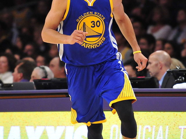 VIDEO: Steph Curry explains ritual pregame shooting from the tunnel