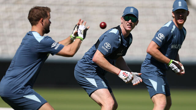 LONDON, ENGLAND - AUGUST 25: England players Ben Duckett (l) Harry Brook and Jordan Cox in catching action during nets ahead of the 2nd Test Match at Lord's Cricket Ground on August 25, 2026 in London, England.