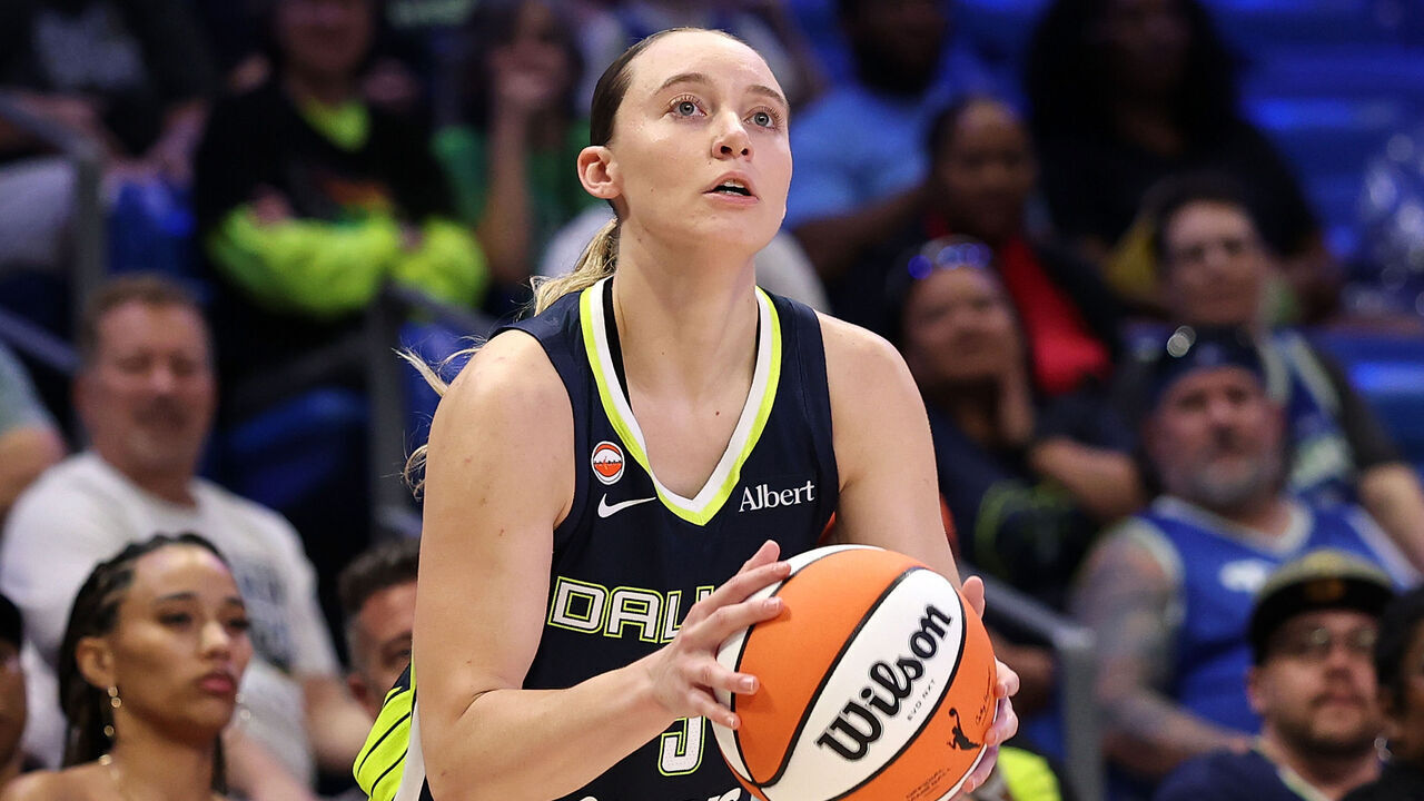 ARLINGTON, TEXAS - AUGUST 25: Paige Bueckers #5 of the Dallas Wings takes a three point shot during the second half against the Portland Fire at College Park Center on August 25, 2026 in Arlington, Texas. NOTE TO USER: User expressly acknowledges and agrees that, by downloading and or using this photograph, User is consenting to the terms and conditions of the GettyImages License Agreement.