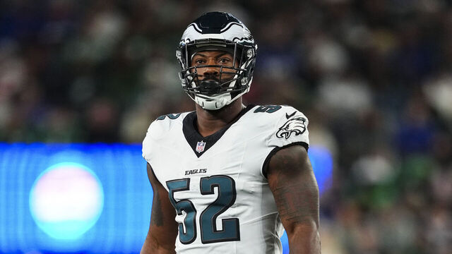 EAST RUTHERFORD, NJ - OCTOBER 09: Za'DariusSmith #52 of the Philadelphia Eagles lines up before the snap during an NFL football game against the New York Giants at MetLife Stadium on October 9, 2025 in East Rutherford, New Jersey.