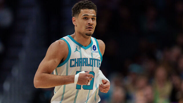 CHARLOTTE, NORTH CAROLINA - MARCH 24: Josh Green #10 of the Charlotte Hornets plays against the Sacramento Kings during their game at Spectrum Center on March 24, 2026 in Charlotte, North Carolina.