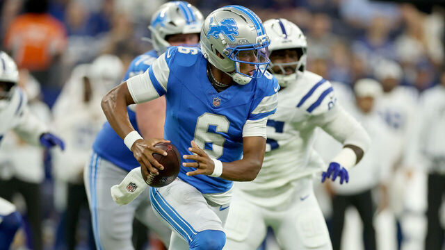 INDIANAPOLIS, INDIANA - AUGUST 29: Joshua Dobbs #6 of Detroit Lions runs with the ball against the Indianapolis Colts at Lucas Oil Stadium on August 29, 2026 in Indianapolis, Indiana.