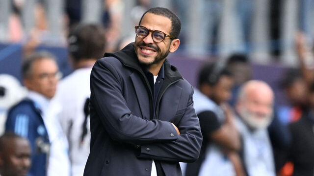 PARIS, FRANCE - AUGUST 30: Liam Rosenior, head coach of Paris FC reacts after the French L1 football match between Paris FC and OGC Nice at Stade Jean-Bouin in Paris, France on August 30, 2026.