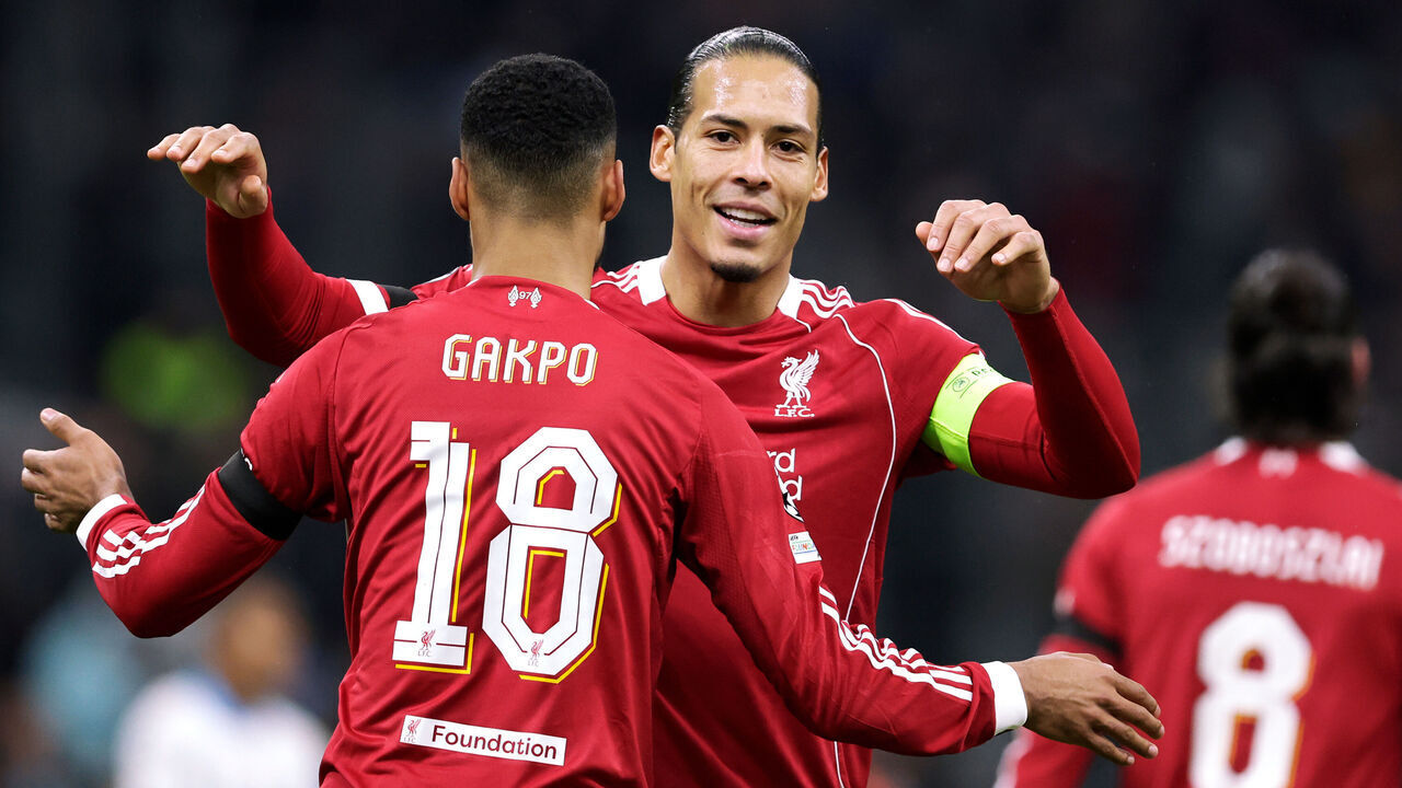 MARSEILLE, FRANCE - JANUARY 21: Cody Gakpo of Liverpool celebrates scoring the third goal making it 0-3 with Virgil van Dijk of Liverpool during the UEFA Champions League match between Olympique Marseille v Liverpool at the Stade Vélodrome on January 21, 2026 in Marseille France