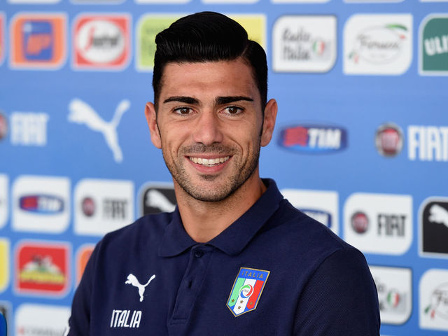 Graziano Pelle claims he's better looking than Cristiano Ronaldo