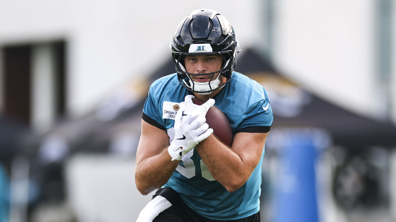 JACKSONVILLE, FLORIDA - AUGUST 2: Patrick Herbert #88 of the Jacksonville Jaguars practices during training camp at Miller Electric Center on August 2, 2026 in Jacksonville, Florida.