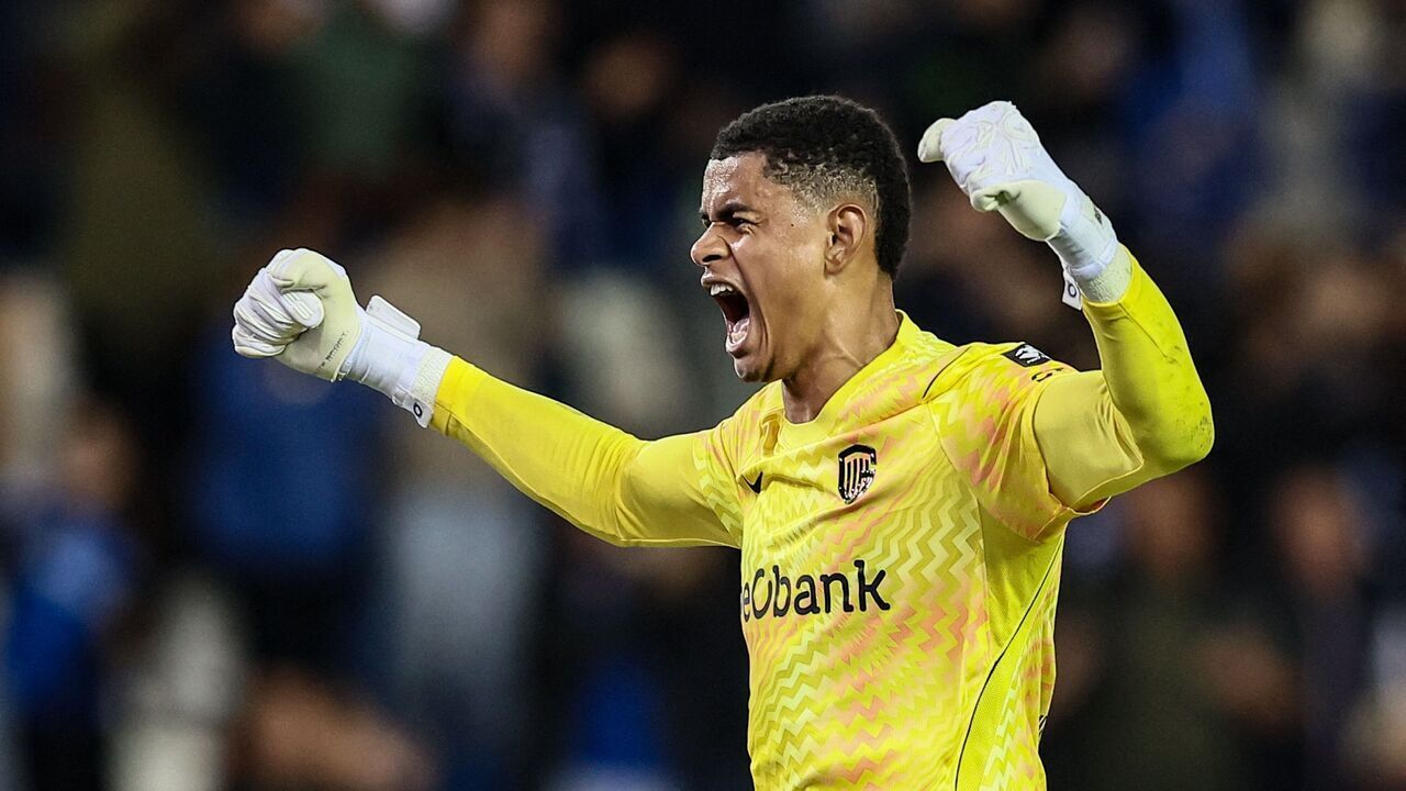 Genk's goalkeeper Lucca Brughmans celebrates during a soccer match between KRC Genk and SK Beveren, Friday 28 August 2026 in Genk, on day 4 of the 2026-2027 'Jupiler Pro League' first division of the Belgian championship.BELGA PHOTO BRUNO FAHY