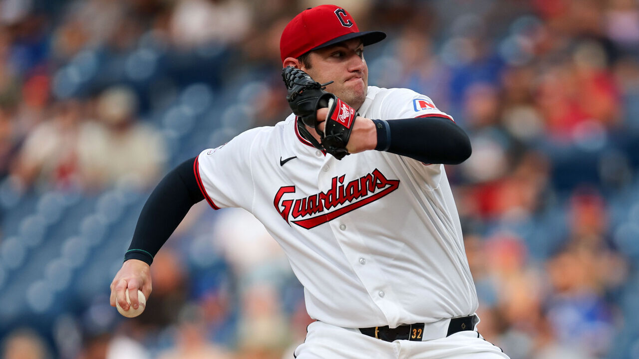 CLEVELAND, OH - SEPTEMBER 01: Cleveland Guardians starting pitcher Gavin Williams (32) delivers a pitch to the plate during the first inning of the Major League Baseball game between the Toronto Blue Jays and Cleveland Guardians on September 1, 2026, at Progressive Field in Cleveland, OH.