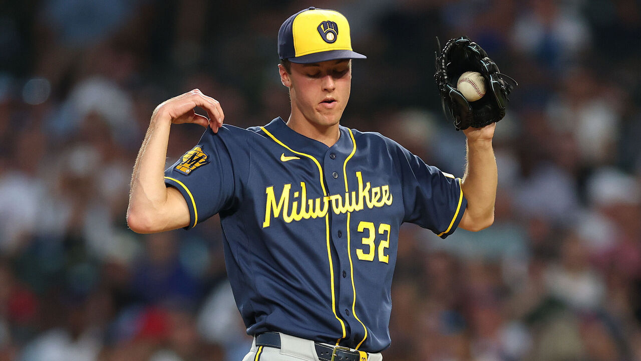 CHICAGO, ILLINOIS - SEPTEMBER 02: Jacob Misiorowski #32 of the Milwaukee Brewers reacts against the Chicago Cubs during the second inning at Wrigley Field on September 02, 2026 in Chicago, Illinois.