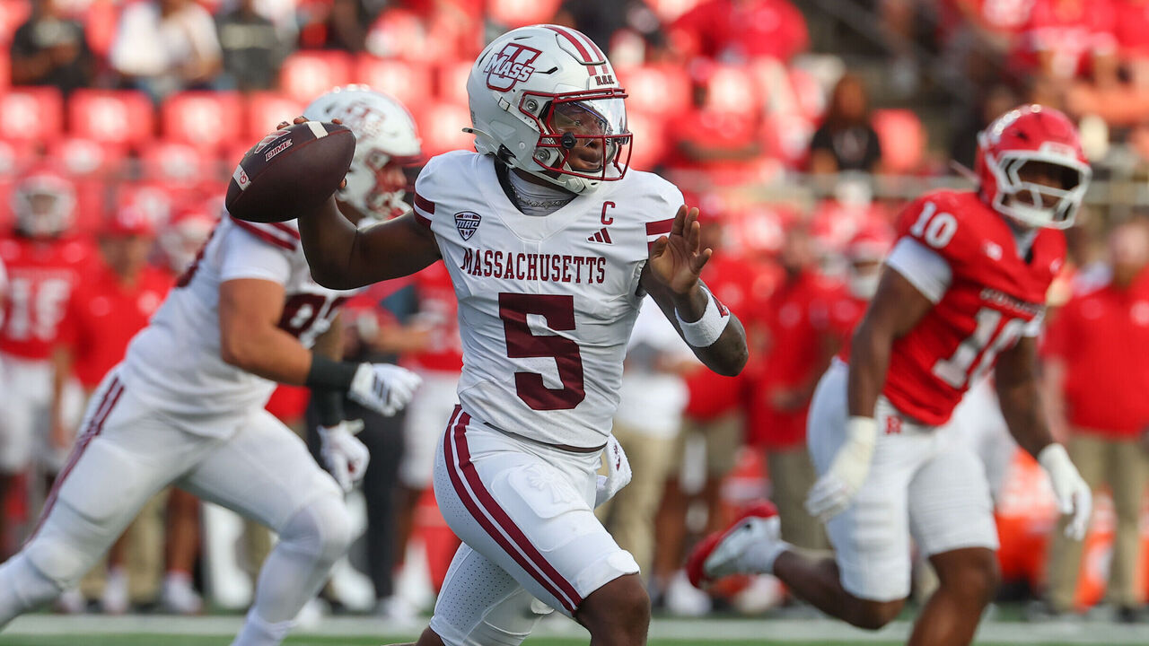 PISCATAWAY, NEW JERSEY - SEPTEMBER 3: William Watson III #5 of the UMass Minutemen throws a pass against the Rutgers Scarlet Knights during the first half at SHI Stadium on September 3, 2026 in Piscataway, New Jersey.