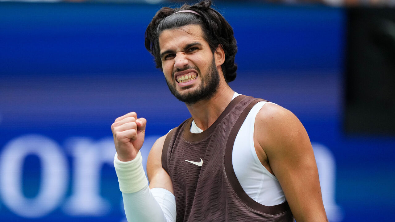 NEW YORK, NEW YORK - SEPTEMBER 04: Carlos Alcaraz reacts against Yibing Wu during a Men's Singles match on Day Six of the 2026 US Open at USTA Billie Jean King National Tennis Center on Friday, September 4, 2026 in Flushing, NY.