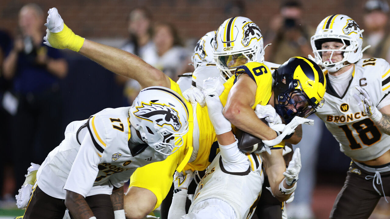ANN ARBOR, MICHIGAN - SEPTEMBER 05: JJ Buchanan #6 of the Michigan Wolverines catches a game winning pass with no time left on the clock to beat the Western Michigan Broncos 13 to 12 at Michigan Stadium on September 05, 2026 in Ann Arbor, Michigan.