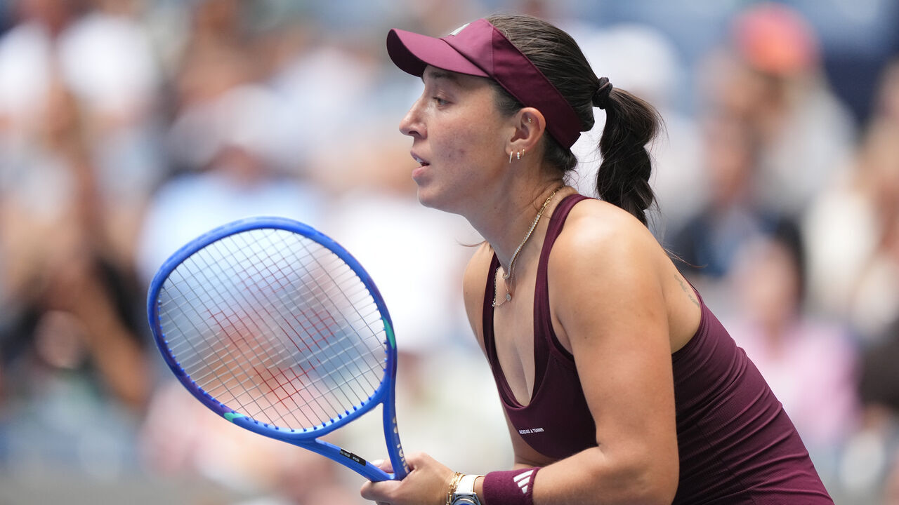 Tennis: US Open: Jessica Pegula of the United States waits for the return shot vs Sofia Kenin of the United States during a Women's Singles Second Round match at USTA Billie Jean King National Tennis Center. Flushing, NY 9/2/2026 CREDIT: Erick W. Rasco