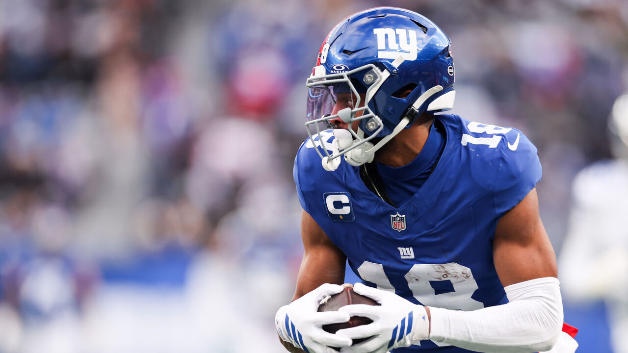 EAST RUTHERFORD, NEW JERSEY - JANUARY 04: Darius Slayton #18 of the New York Giants in action during the game against the Dallas Cowboys at MetLife Stadium on January 04, 2026 in East Rutherford, New Jersey. The New York Giants won 34-17.