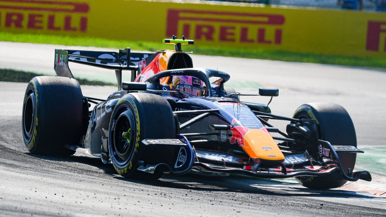 Liam Lawson of New Zealand drives the #30 Oracle Red Bull Racing RB22 during the race of the Formula 1 Pirelli Gran Premio d'Italia 2026, the 13th round of the 2026 FIA Formula One World Championship, at the Autodromo Nazionale Monza in Monza, Italy, on September 6, 2026.