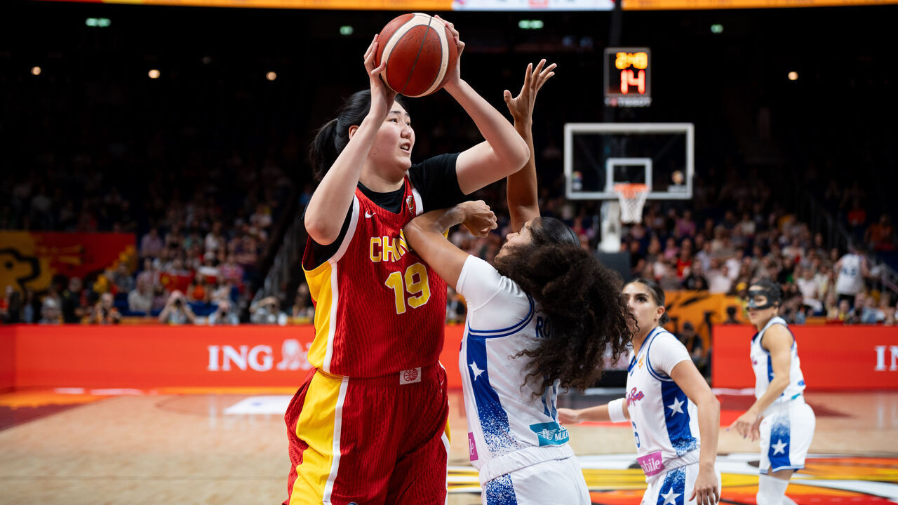 Zhang Ziyu plays during the FIBA Women's Basketball World Cup 2026 qualification match between Puerto Rico and China in Berlin, Germany, on September 9, 2026.