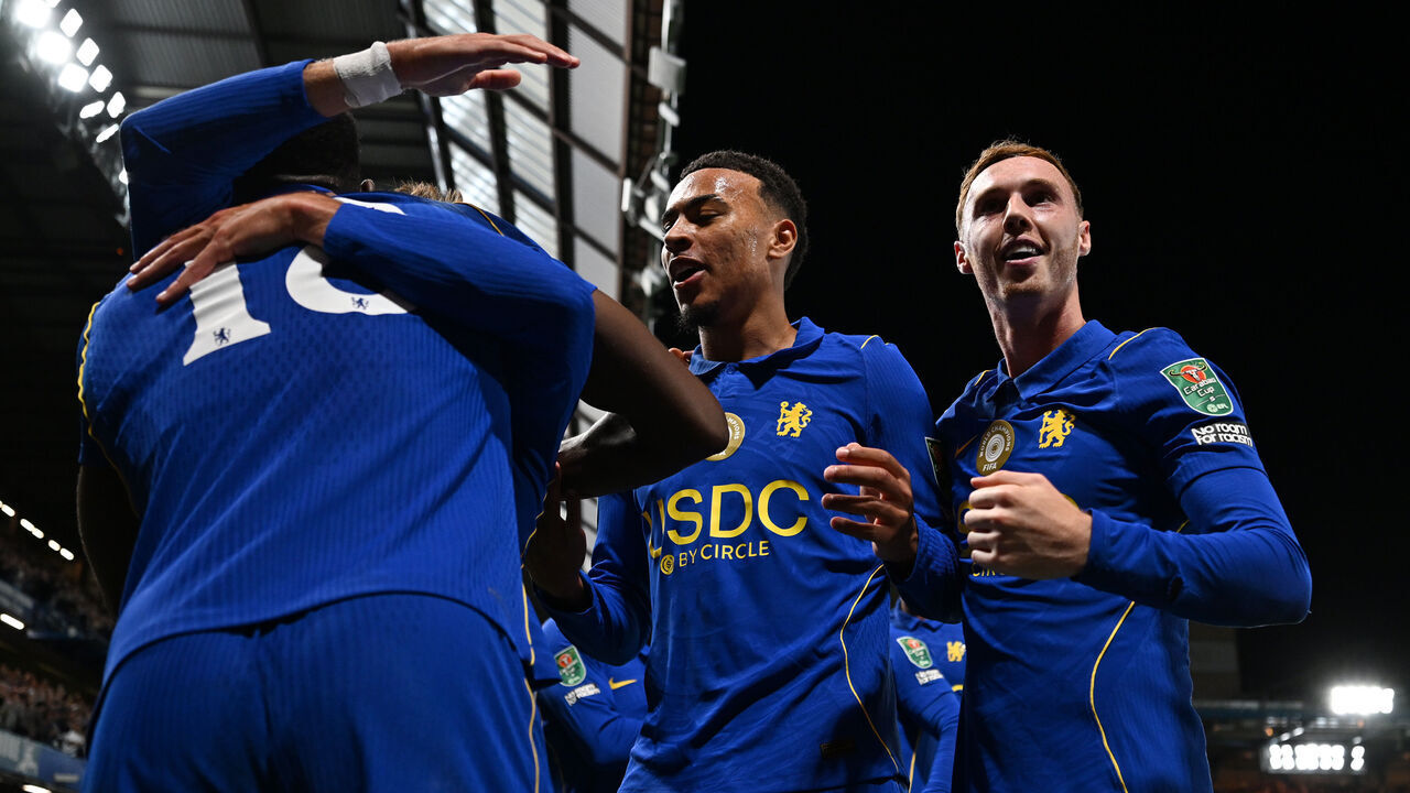 LONDON, ENGLAND - SEPTEMBER 09: Morgan Rogers and Cole Palmer of Chelsea celebrate their side's fourth goal scored by Danny Welbeck of Chelsea (obscured) during the Carabao Cup Third Round match between Chelsea and Leeds United at Stamford Bridge on September 09, 2026 in London, England.