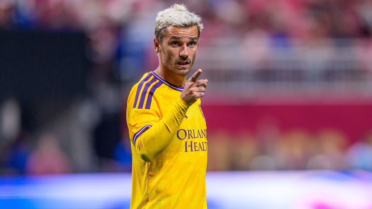 ATLANTA, GEORGIA - SEPTEMBER 9: Antoine Griezmann #7 of the Orlando City SC calls a play during a game between Atlanta United FC and Orlando City SC at Mercedes-Benz Stadium on September 9, 2026 in Atlanta, Georgia.