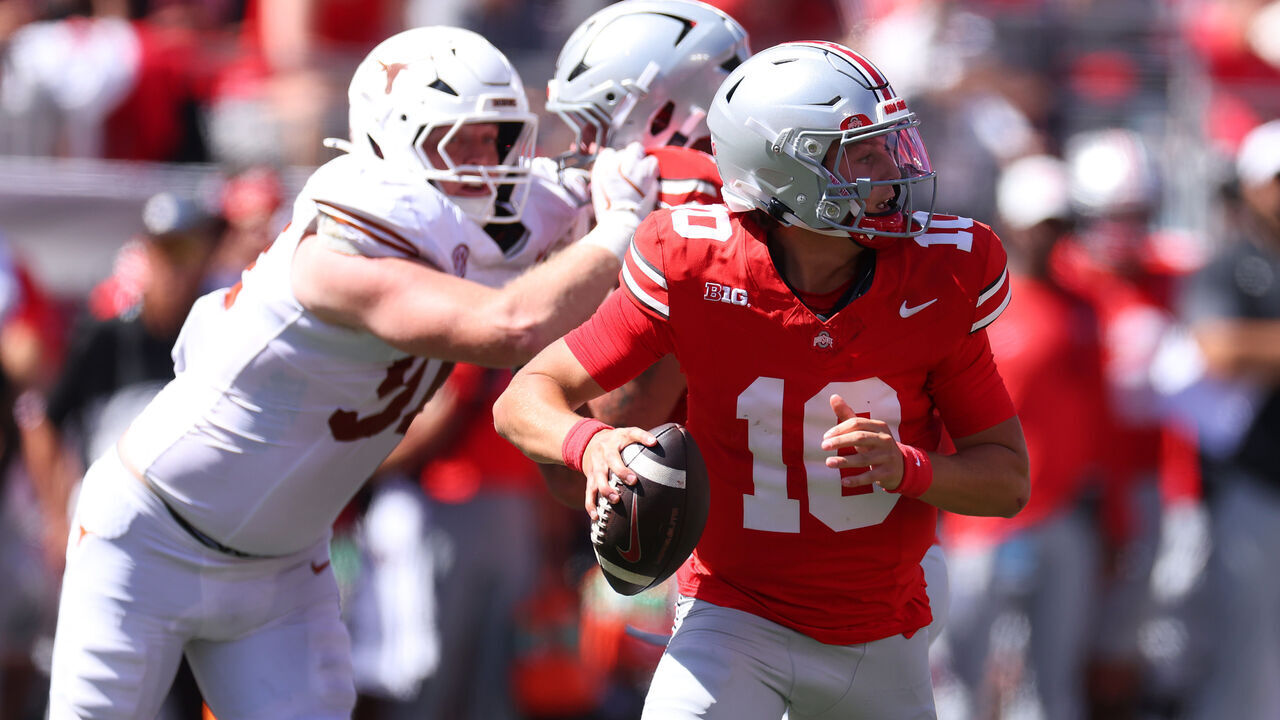 COLUMBUS, OHIO - AUGUST 30: Julian Sayin #10 of the Ohio State Buckeyes plays against the Texas Longhorns at Ohio Stadium on August 30, 2025 in Columbus, Ohio.