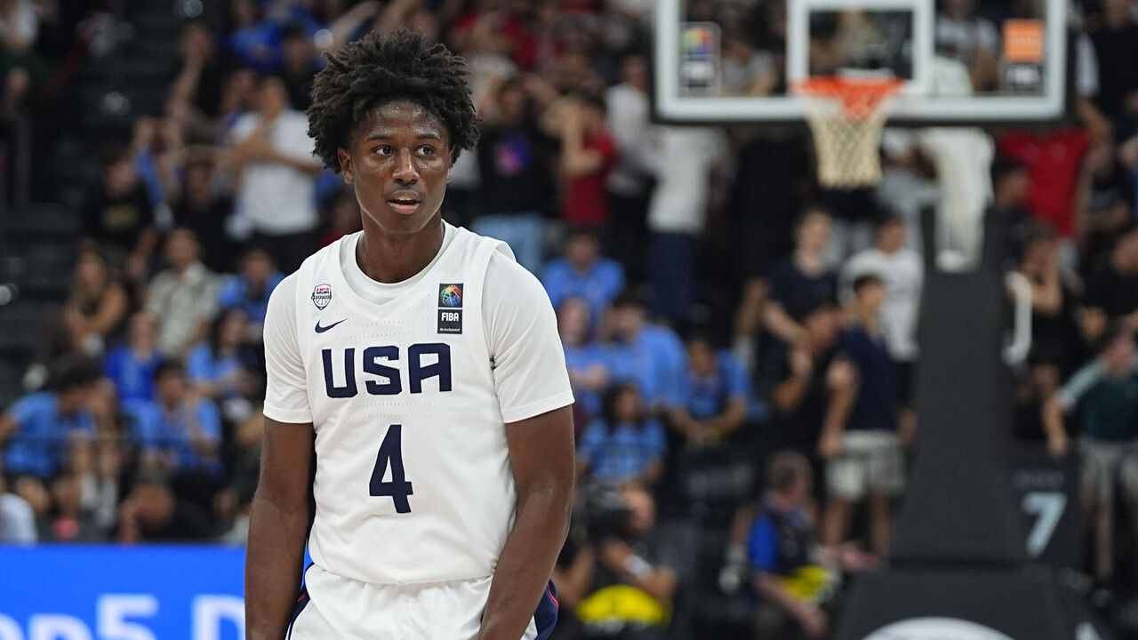 ISTANBUL, TURKIYE - JULY 5: NaVorro Bowman Jr (4) of US celebrates after scoring during the FIBA Under-17 Basketball World Cup final game between US and Serbia at the Basketball Development Center in Istanbul, Turkiye, on July 5, 2026.