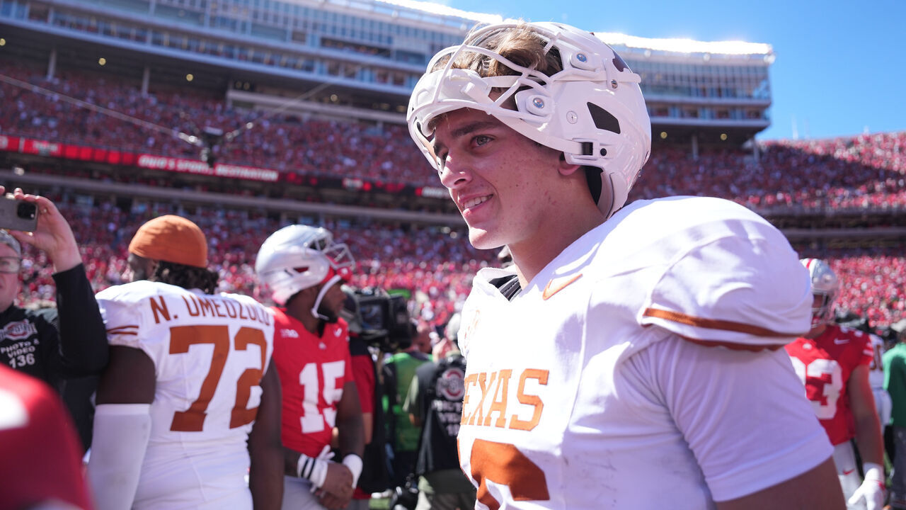 College Football: Texas QB Arch Manning (16) smiles following game vs Ohio State game at Ohio Stadium. Columbus, OH 8/30/2025 CREDIT: Erick W. Rasco (Set Number: X164763 TK1)