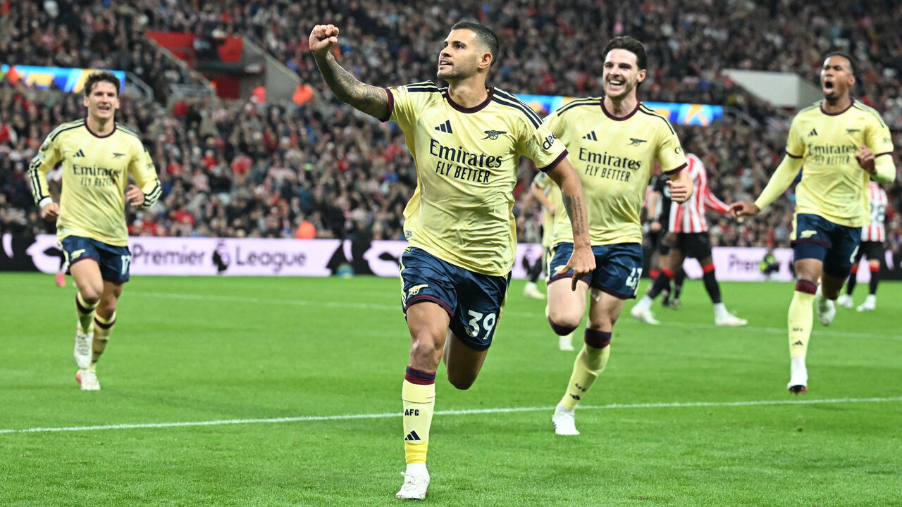 SUNDERLAND, ENGLAND - SEPTEMBER 12: Bruno Guimaraes of Arsenal scores his team’s first goal during the Premier League 2026/27 match between Sunderland and Arsenal FC at Stadium of Light on September 12, 2026 in Sunderland, England.