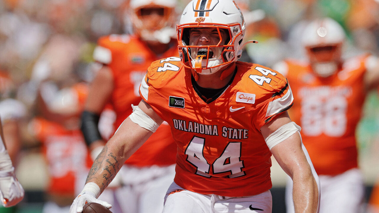 STILLWATER, OKLAHOMA - SEPTEMBER 12: Tight end Carson Kolb #44 the Oklahoma State Cowboys celebrates after scoring a touchdown against the Oregon Ducks in the second quarter at Boone Pickens Stadium on September 12, 2026 in Stillwater, Oklahoma. Oklahoma State leads 24-17 at the half.